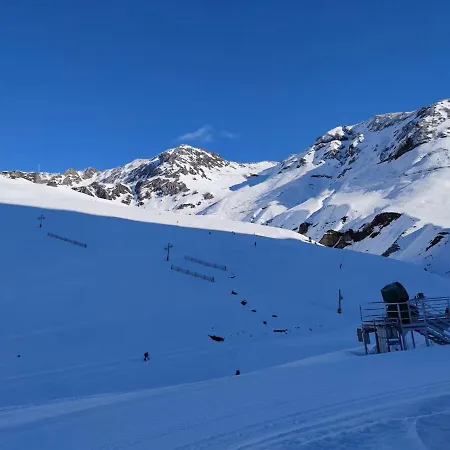 Cosy Avec Vue Rivière Et Montagne Barèges